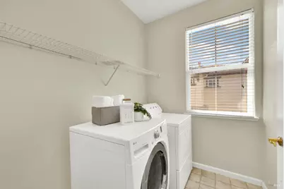 911 Walden Court, Fairfield, CA 94533 - Photo 39