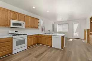934 Billie Jean St, Santa Rosa, CA 95407 - Photo 13