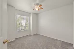934 Billie Jean St, Santa Rosa, CA 95407 - Photo 33