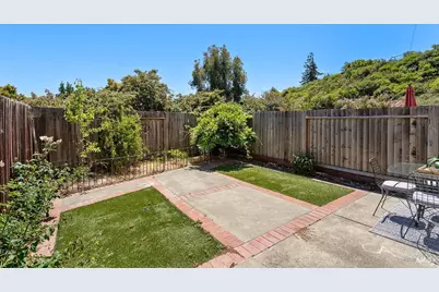 386 Columbia Circle, Benicia, CA 94510 - Photo 31
