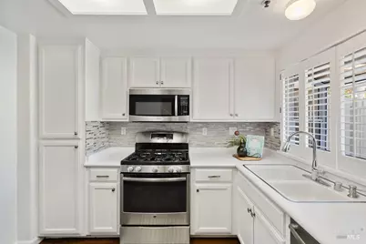 386 Columbia Circle, Benicia, CA 94510 - Photo 9