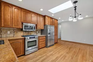 1295 Beechwood Dr, Petaluma, CA 94954 - Photo 9