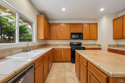 4113 Cedar Creek Court, Fairfield, CA 94534 - Photo 33