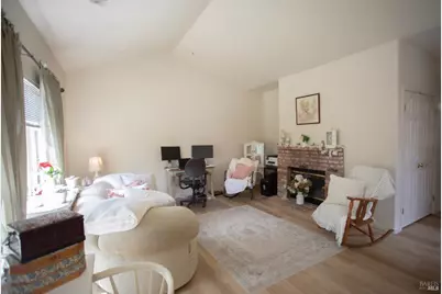 827 Glen Miller Drive, Windsor, CA 95492 - Photo 9