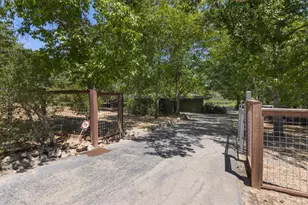5968 W Dry Creek Rd, Healdsburg, CA 95448 - Photo 23