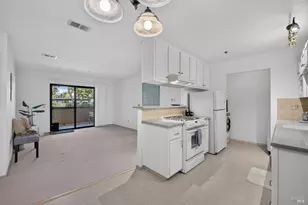 8201 Camino Colegio Dr, Rohnert Park, CA 94928 - Photo 15