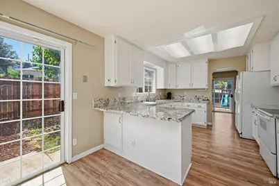 10370 Fairway Drive, Kelseyville, CA 95451 - Photo 5
