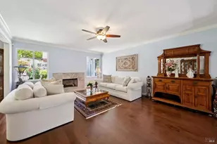 10 Santa Yorma Ct, Novato, CA 94945 - Photo 13