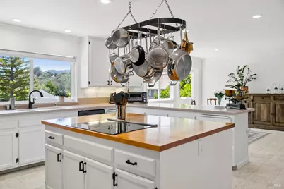 10 Santa Yorma Court, Novato, CA 94945 - Photo 27