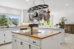10 Santa Yorma Ct, Novato, CA 94945 - Photo 27