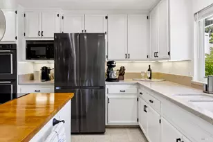 10 Santa Yorma Ct, Novato, CA 94945 - Photo 23