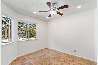 462 Danbury Circle, Vacaville, CA 95687 - Photo 13