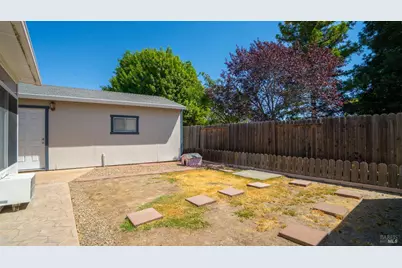 393 Limerick Way, Vacaville, CA 95688 - Photo 51