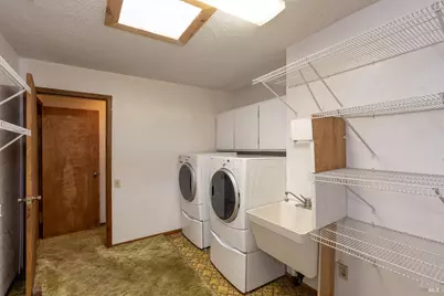 8490 Linden Avenue, Cotati, CA 94931 - Photo 27