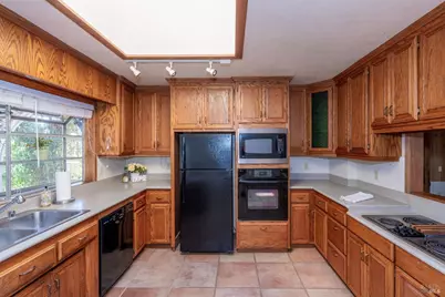 8490 Linden Avenue, Cotati, CA 94931 - Photo 15