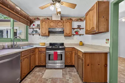5870 Cuneo Court, Santa Rosa, CA 95401 - Photo 23