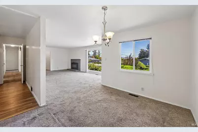 1205 Schuman Lane, Petaluma, CA 94952 - Photo 3