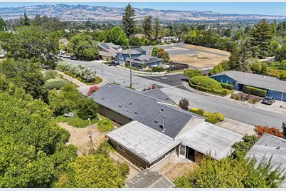 1205 Schuman Lane, Petaluma, CA 94952 - Photo 51