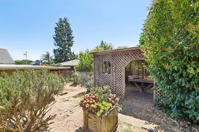 1205 Schuman Lane, Petaluma, CA 94952 - Photo 35