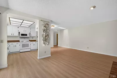 243 Theresa Court, Healdsburg, CA 95448 - Photo 3