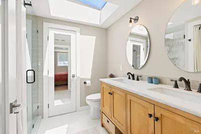 19 Liberty Dock, Sausalito, CA 94965 - Photo 31