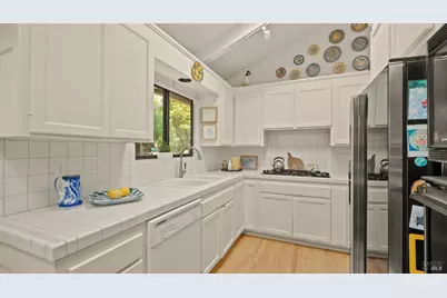 202 Cleveland Court, Mill Valley, CA 94941 - Photo 19