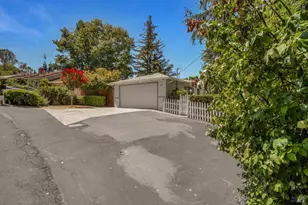 385 Lakeview Dr, Napa, CA 94559 - Photo 43