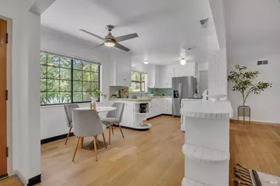 385 Lakeview Drive, Napa, CA 94559 - Photo 7
