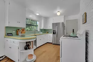 385 Lakeview Dr, Napa, CA 94559 - Photo 11