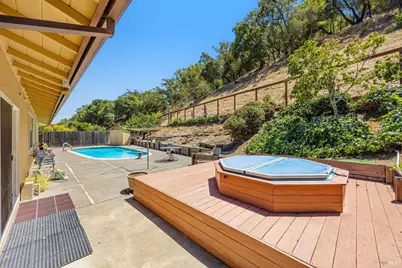 641 Midway Boulevard, Novato, CA 94947 - Photo 45
