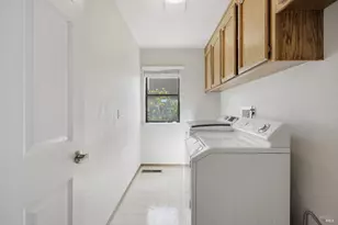 590 Wellfleet Dr, Vallejo, CA 94591 - Photo 19