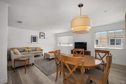 530 Entrada Drive #202, Novato, CA 94949 - Photo 9