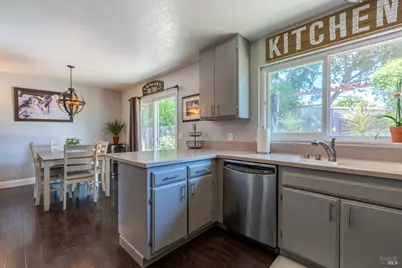 2342 Baggett Court, Santa Rosa, CA 95401 - Photo 13