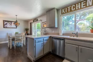 2342 Baggett Ct, Santa Rosa, CA 95401 - Photo 13