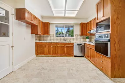 2324 Roberto Street, Napa, CA 94558 - Photo 11