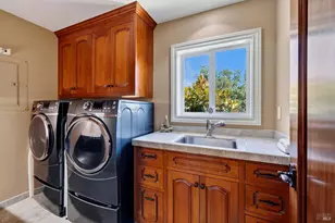 1176 Castle Oaks Dr, Napa, CA 94558 - Photo 61