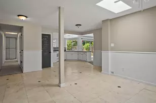226 N Alamo Dr, Vacaville, CA 95688 - Photo 5