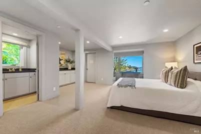 290 Beach Road, Belvedere, CA 94920 - Photo 55