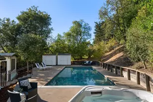 200 Deer Hollow Rd, San Anselmo, CA 94960 - Photo 17