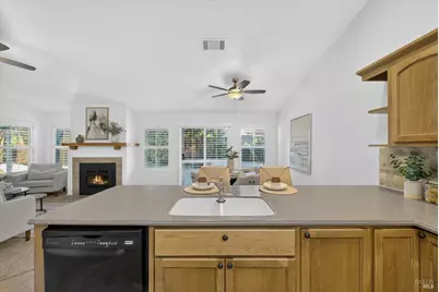 712 Ashford Court, Vacaville, CA 95687 - Photo 25