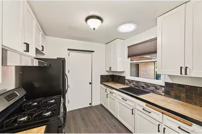 72 Bellevue Avenue, Napa, CA 94558 - Photo 17
