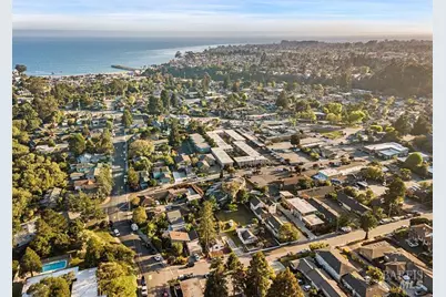 407 Pine Street, Capitola, CA 95010 - Photo 35