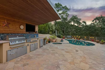 2588 Vineyard Road, Novato, CA 94947 - Photo 29