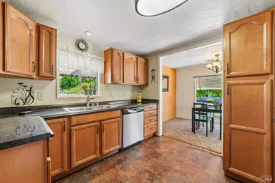 90 Hacienda Drive, Napa, CA 94558 - Photo 27