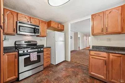 90 Hacienda Drive, Napa, CA 94558 - Photo 25