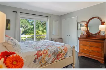 17217 Hillcrest Avenue, Sonoma, CA 95476 - Photo 15