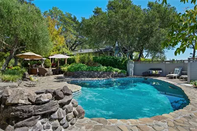 17217 Hillcrest Avenue, Sonoma, CA 95476 - Photo 1