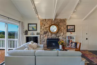 17217 Hillcrest Avenue, Sonoma, CA 95476 - Photo 7