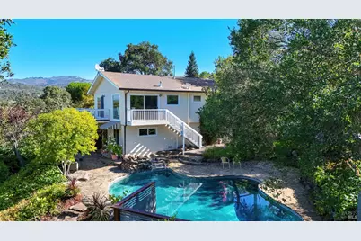 17217 Hillcrest Avenue, Sonoma, CA 95476 - Photo 33