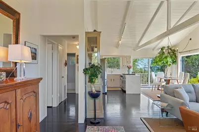 17217 Hillcrest Avenue, Sonoma, CA 95476 - Photo 13